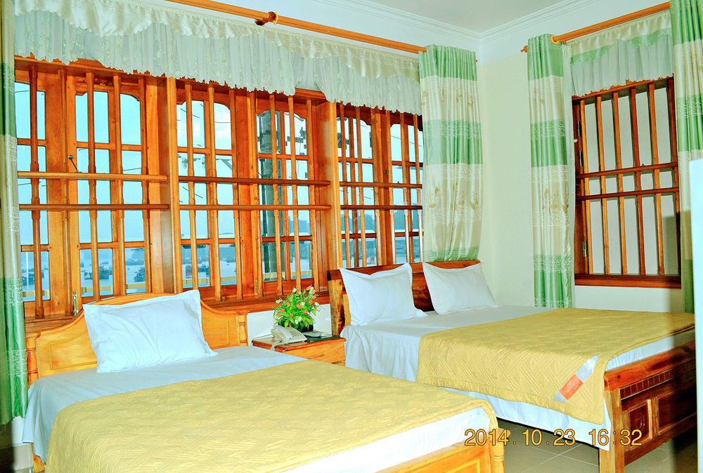 Hoang Ngoc Hotel Dong Khe Sau 외부 사진