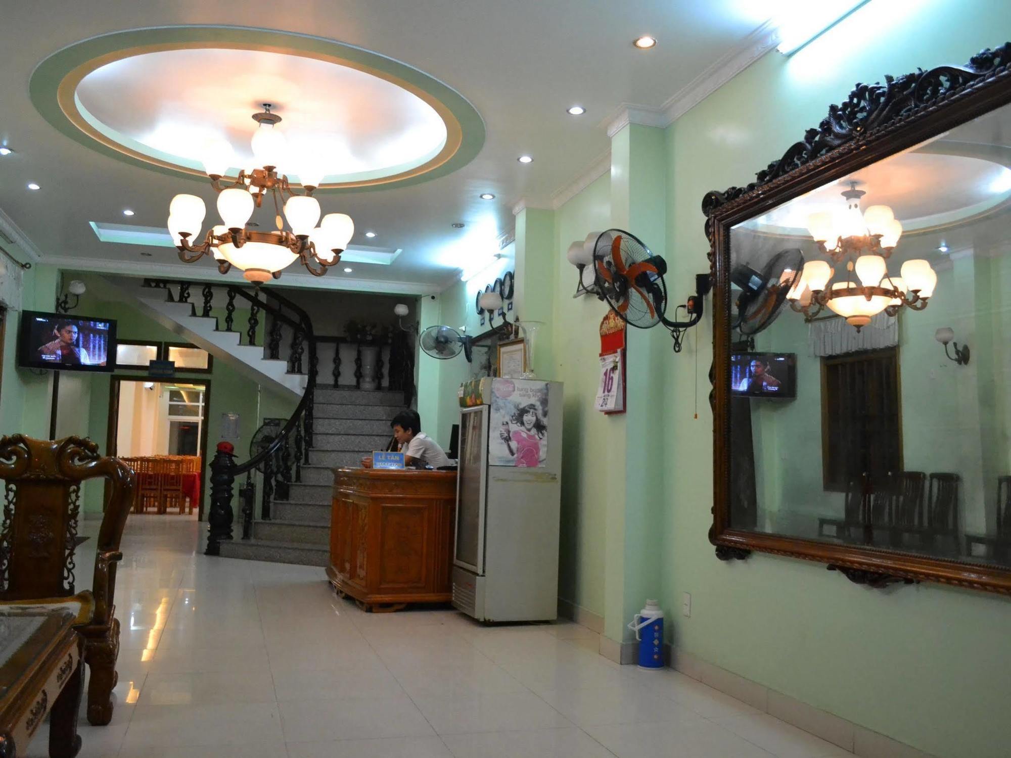 Hoang Ngoc Hotel Dong Khe Sau 외부 사진