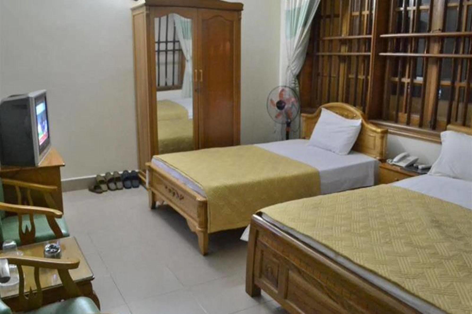 Hoang Ngoc Hotel Dong Khe Sau 외부 사진
