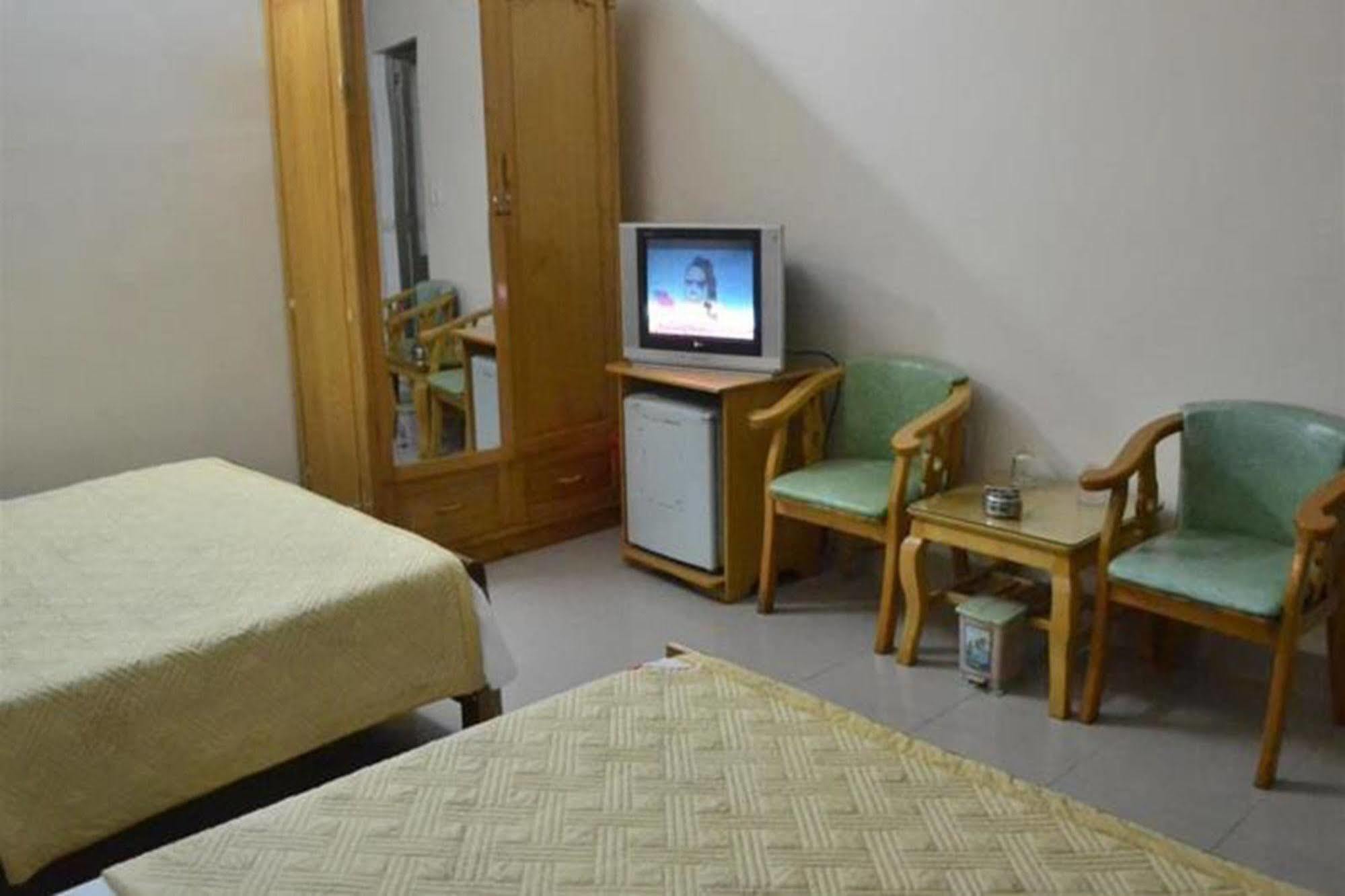 Hoang Ngoc Hotel Dong Khe Sau 외부 사진